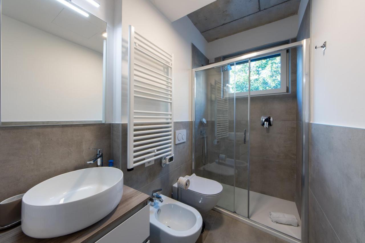 Housmart Toscana 53 Black โบโลญญา ภายนอก รูปภาพ