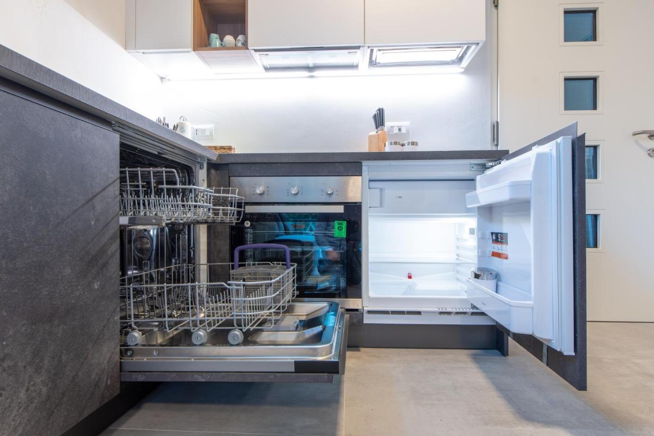 Housmart Toscana 53 Black โบโลญญา ภายนอก รูปภาพ
