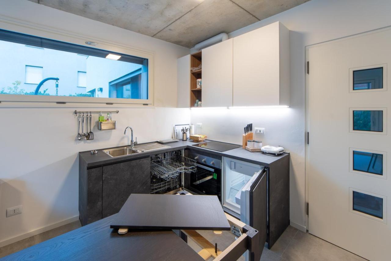 Housmart Toscana 53 Black โบโลญญา ภายนอก รูปภาพ